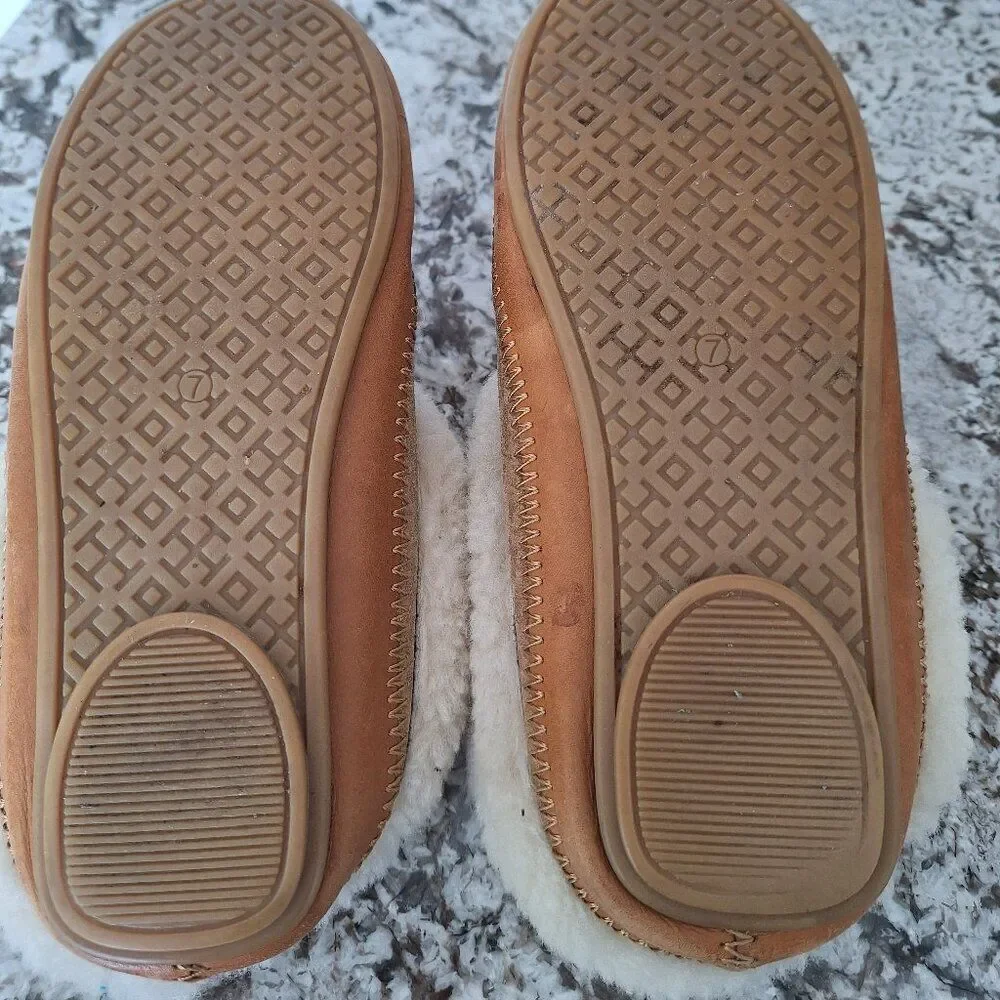 Tory Burch genuine Leather Suede sheepskin fur slippers size 7